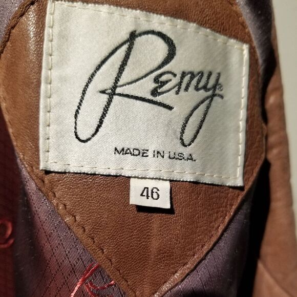 VINTAGE REMY LEATHER JACKET MADE IN USA SIZE 46. (SHD) - Picture 2 of 13
